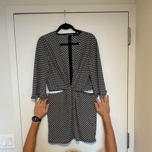 Olivaceous Cut Out Floral (Size L)